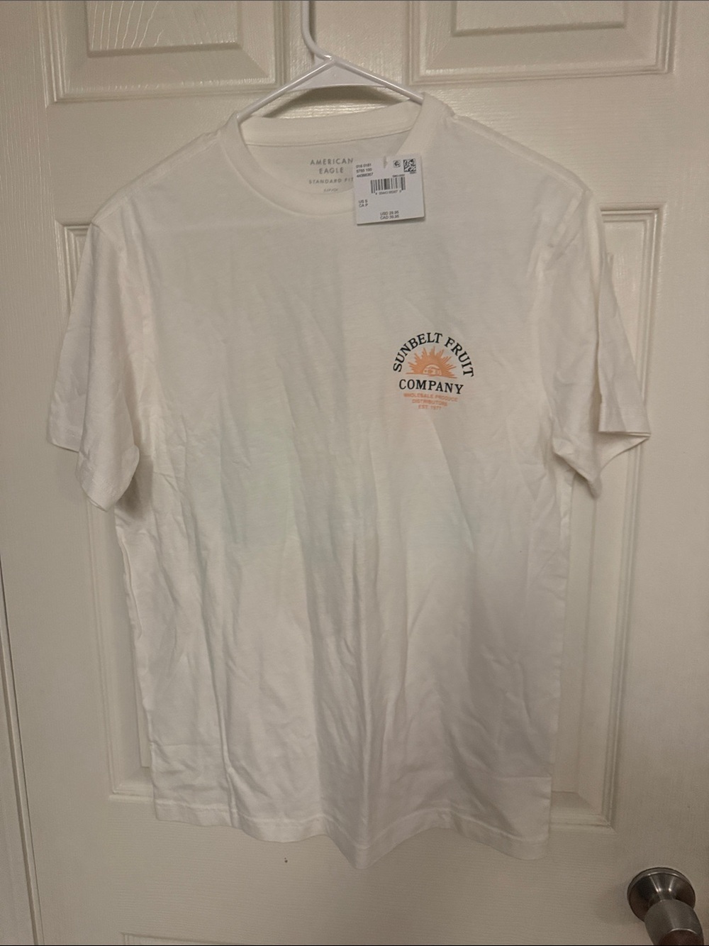 American Eagle Outfitters White 'Sunbelt Fruit Company' Graphic Tee